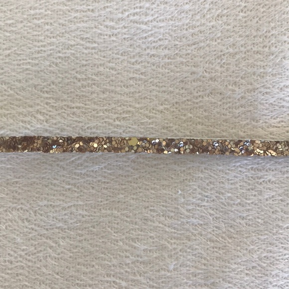 Forever 21 Jewelry - FREE WITH PURCHASE Gold sparkled choker